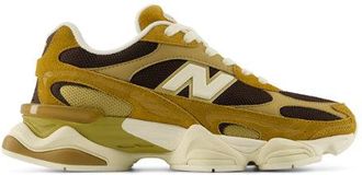 New Balance Unisex 9060R en Marr&oacute;n, Gamuza/Malla, Talla 37.5
