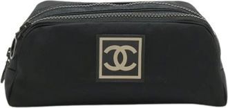 Chanel Pre-owned Clutches, female, Black, Size: ONE SIZE Pre-owned Vintage Nylon Clutch