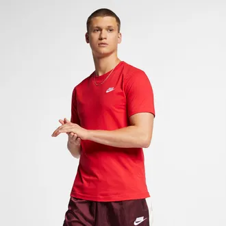 Nike Mens Nike Sportswear Club T-Shirt in Red | AR4997-657