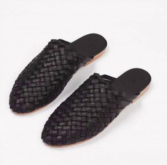 St.Agni Womens Bunto Woven Loafer In Black