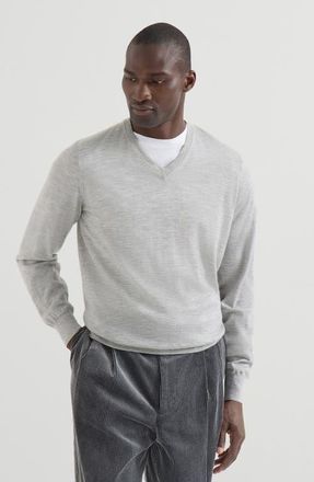 Brunello Cucinelli Cashmere and silk lightweight sweater in Pebble at Nordstrom, Size 56