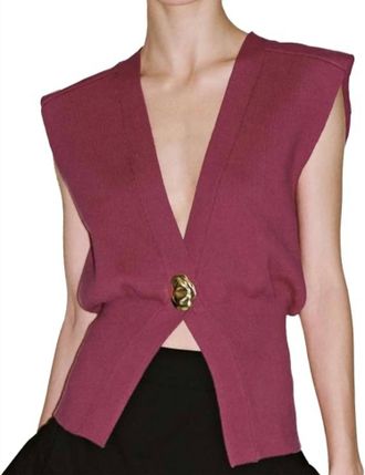 Urban Revivo Sleeveless V-Neck Top In Blush