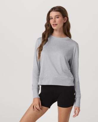 Vuori Clothing Daydream Crew Neck Shirt | Light Heather Grey | XS, Size Extra Small