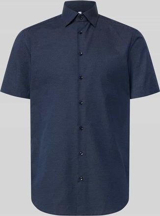 Christian Berg Regular Fit Business-Hemd aus Baumwolle mit Kentkragen in Marine, Gr&ouml;&szlig;e 37/38