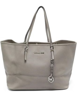 Michael Kors: Gray Bags now up to −80% | Stylight