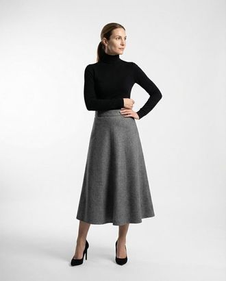 Brunello Cucinelli Medium Grey Virgin Wool Midi Skirt, Brand Size 42 (US Size 8)