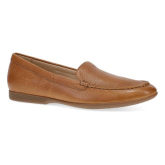 Dansko Womens Lorri Waxy Milled Loafer In Tan