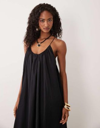 Asos Vestito lungo a trapezio con fondo ampio e scollo rotondo nero con perline sul retro