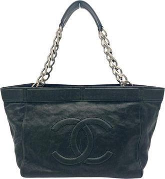 Chanel Black Grained Calfskin Tote Bag (Pre-Owned)