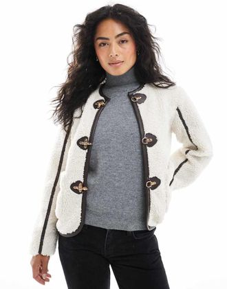 Wednesday's Girl Giacca corta in pile borg color crema con alamari-Bianco