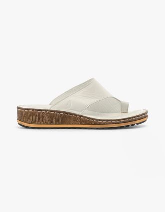 Hush Puppies Womens Hush Puppies ELISSA Womens Toepost Sandals White - Size: 4