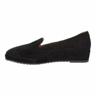 L'Amour Des Pieds Womens Carlow Leather Round Toe Loafer In Black Suede