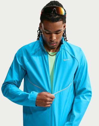 Nike giacca da corsa Repel con protezione UV blu