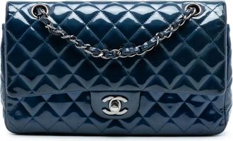Chanel Borsa a spalla Classic Double Flap media con finitura lucida 2012-2013 - Blu