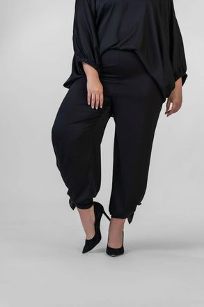 Nouvelle/Silk95Five Pondy Straight Leg Pants - Plus In Black