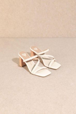 Mi.iM Patsi Sandal In White