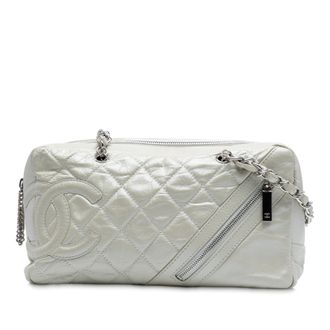 Chanel Tweedehands Gequilted Verouderd Kalfsleer Cotton Club Bowler Tas