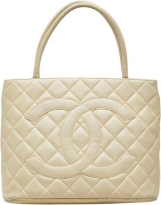 Chanel Ivory White Grained Calfskin Handbag Tote Bag (Pre-Owned)
