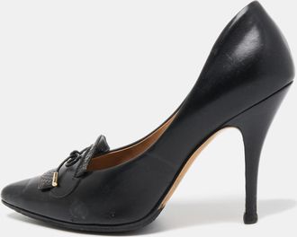 Ferragamo Black Leather Pointed Toe Loafer Pumps