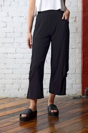 Liv Side Pleat Pocket Pant In Black