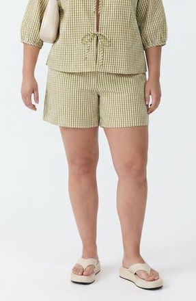 Vero Moda Gingham Shorts in Fog Green/Willow Checks at Nordstrom Rack, Size 20W