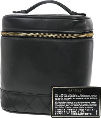 Chanel Vintage Cosmetic Case Quilted Lambskin Black Leather Handbag (Pre-Owned)