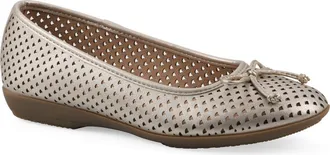 White Mountain Carris Perforated Ballet Flat in Platino/Metallic/Smooth at Nordstrom Rack, Size 10