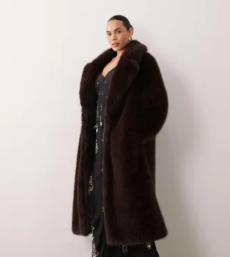 Forever New Cappotto taglio lungo color cioccolato in pelliccia sintetica-Marrone