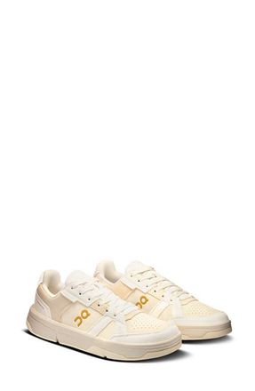 On THE ROGER Clubhouse Ace Tennis Sneaker in Ivory/Dew at Nordstrom, Size 10.5