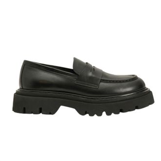 Closed Womens Round Toe Low Chunky Heel Loafer In Black