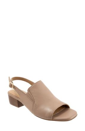 Trotters Nila Slingback Sandal in Taupe at Nordstrom, Size 10.5