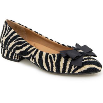 Gentle Souls Abigail Bow Pump in Zebra Fabric at Nordstrom Rack, Size 5.5