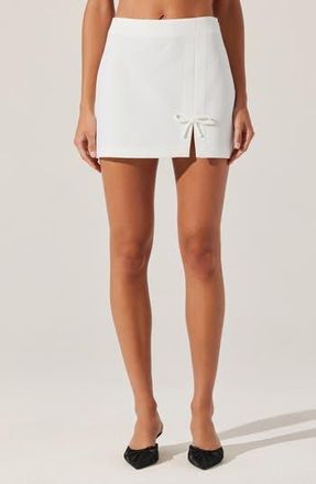 ASTR the Label Sophie Miniskirt in White at Nordstrom Rack, Size Large