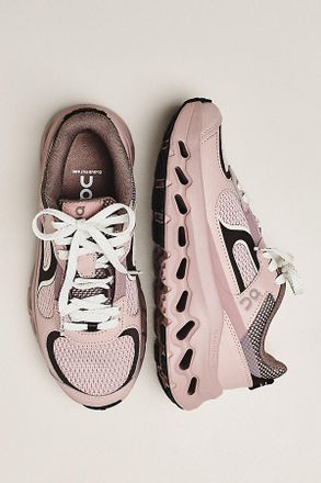 On Cloudtilt Arc Sneakers