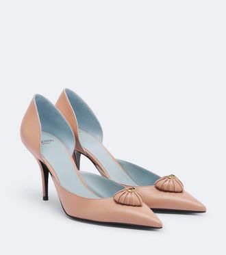 Valentino Garavani Salones Coeur Royal de piel