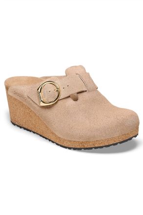 Birkenstock Womens Fanny Ring-Buckle Suede Leather Clogs In Warm Sand