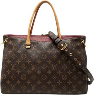 Louis Vuitton Pre-owned Handbags, female, Brown, Size: ONE SIZE Pre-owned Pallas MM