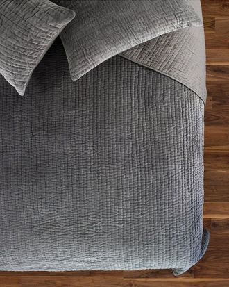 Melange Home Tamara Velvet Quilt Set