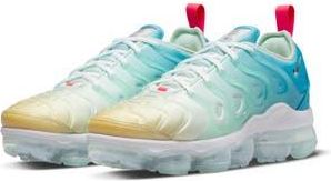 Nike Air VaporMax Plus Sneaker in Mint Foam/Silver/White at Nordstrom Rack, Size 6.5