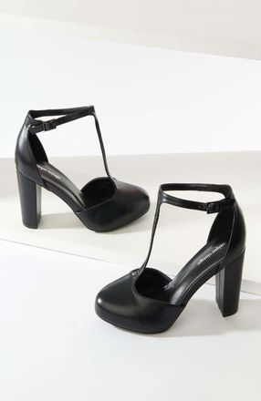Unique Vintage Leatherette T-Strap Astaire Pumps in Black at Nordstrom, Size 10