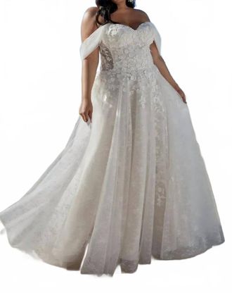 Casablanca Mae Lace Wedding Dress In Ivory