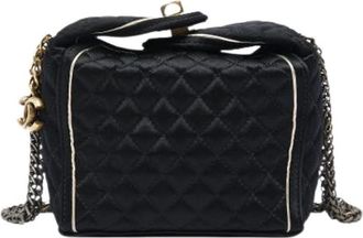 Chanel Pre-owned Quilted Satin Shoulder Bag - Dames - Vintage Schoudertas - Zwart - ONE Size - Satijn - Vintage