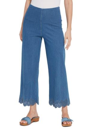 Lyss&eacute; Eyelet Hem Wide Leg Jeans in Midwash at Nordstrom, Size Medium