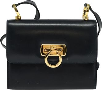 Ferragamo Gancini Flap Shoulder Bag Leather Leather Shoulder Bag Bag (Pre-Owned)