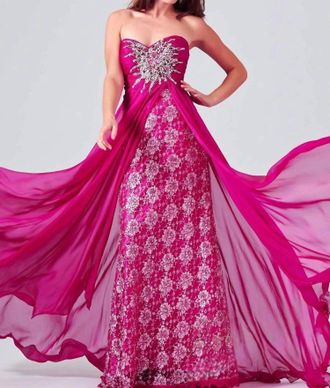 Mac Duggal Ruched Sweetheart Prom Dress With Beaded Sunburst Applique In Magenta
