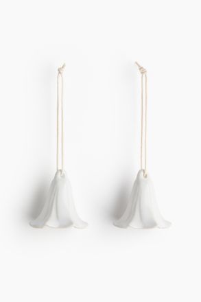 H&M 2er-Pack Osterdekorationen aus Steingut - White