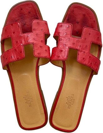 Hermès Red Ostrich Leather Oran Sandals Size 38.5