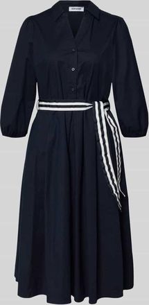 More & More More & More Hemdblusenkleid mit V-Ausschnitt und Bindeg&uuml;rtel in Marine, Gr&ouml;&szlig;e 34