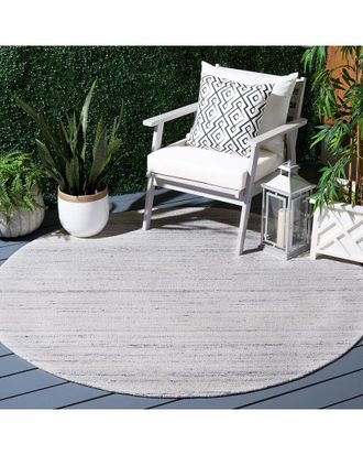Safavieh Outdoor Micro-Loop Glacier Hand Tufted Indoor/Outdoor Rug