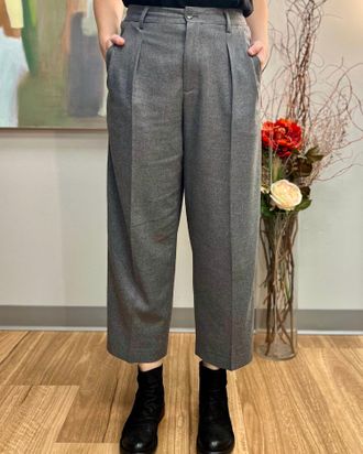 Closed Ruthy Cropped Leg Pants In 164 Grey Melange